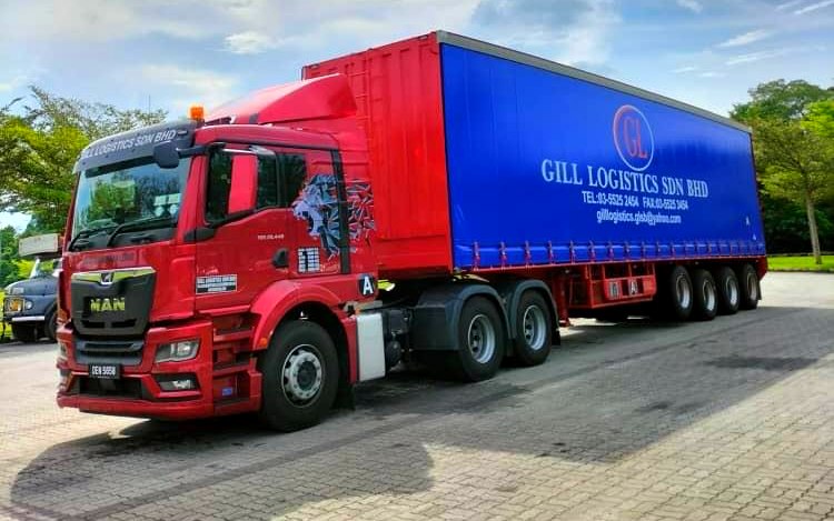 GLSB MAN prime mover with curtain-sider trailer